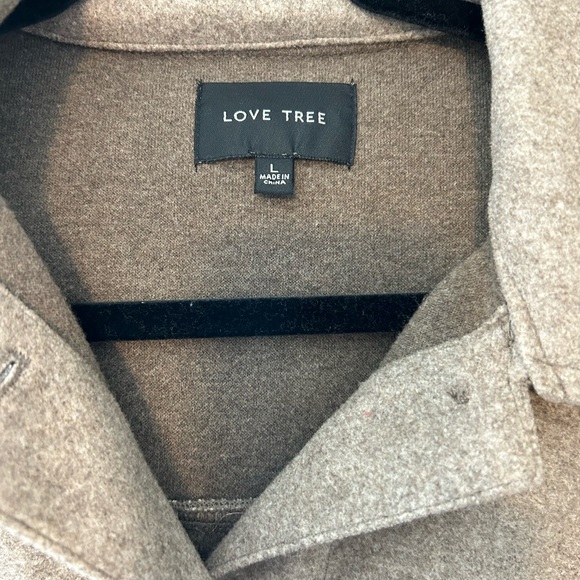 Women’s Love Tree shacket large - Picture 2 of 8